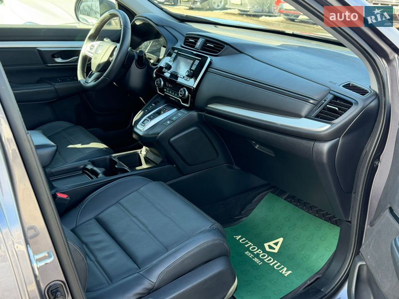 Внедорожник / Кроссовер Honda CR-V 2020 в Киеве