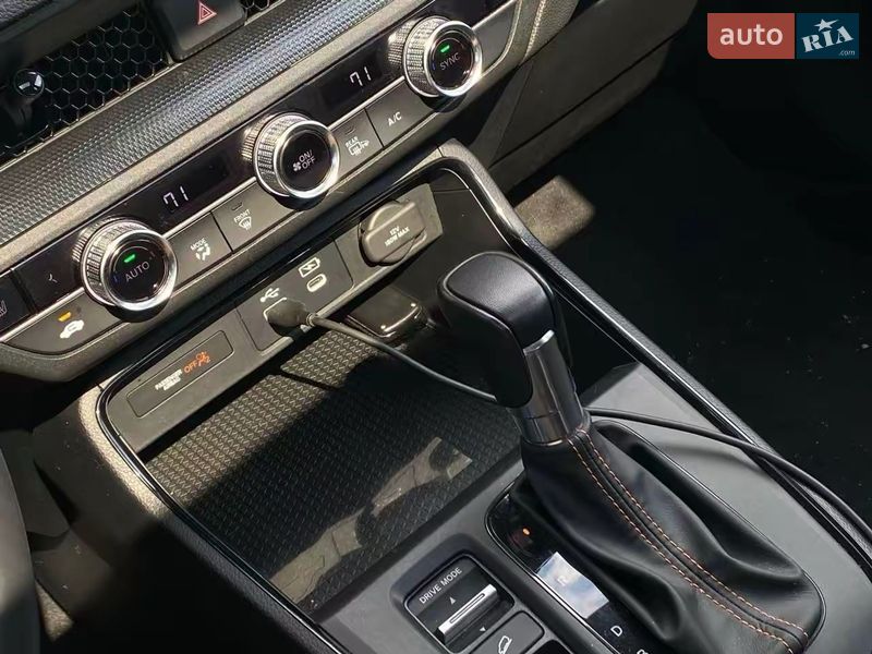 Внедорожник / Кроссовер Honda CR-V 2022 в Киеве