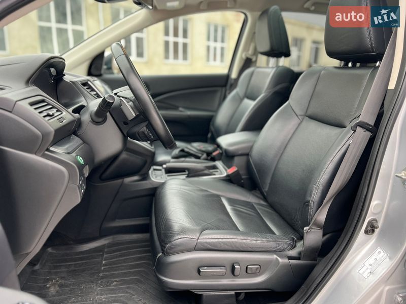 Внедорожник / Кроссовер Honda CR-V 2016 в Ивано-Франковске