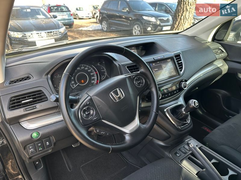 Внедорожник / Кроссовер Honda CR-V 2015 в Луцке