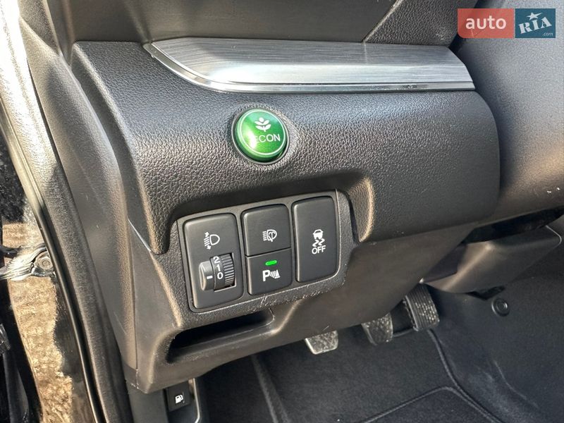 Внедорожник / Кроссовер Honda CR-V 2015 в Луцке