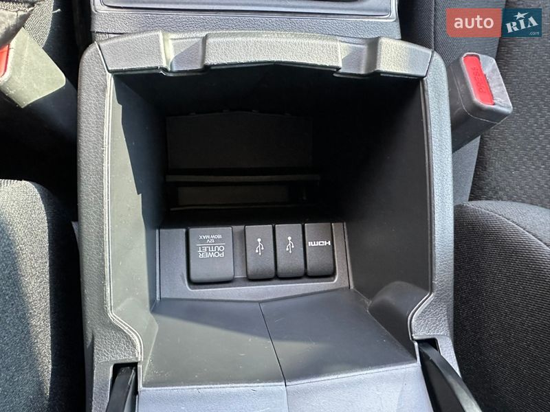 Внедорожник / Кроссовер Honda CR-V 2015 в Луцке