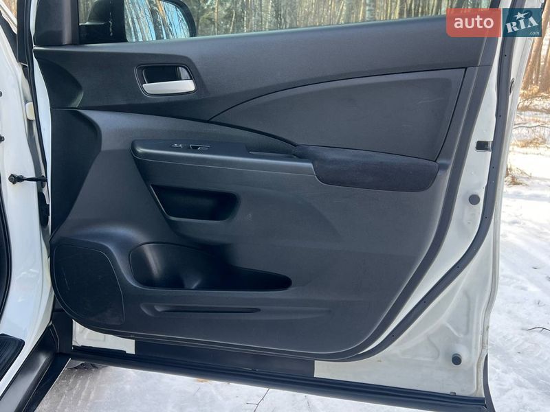 Внедорожник / Кроссовер Honda CR-V 2015 в Ахтырке