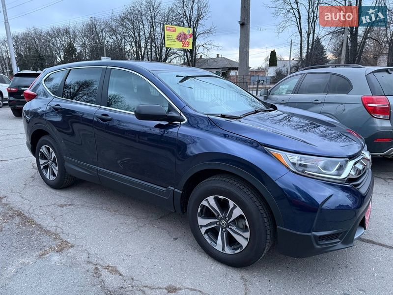 Внедорожник / Кроссовер Honda CR-V 2018 в Полтаве