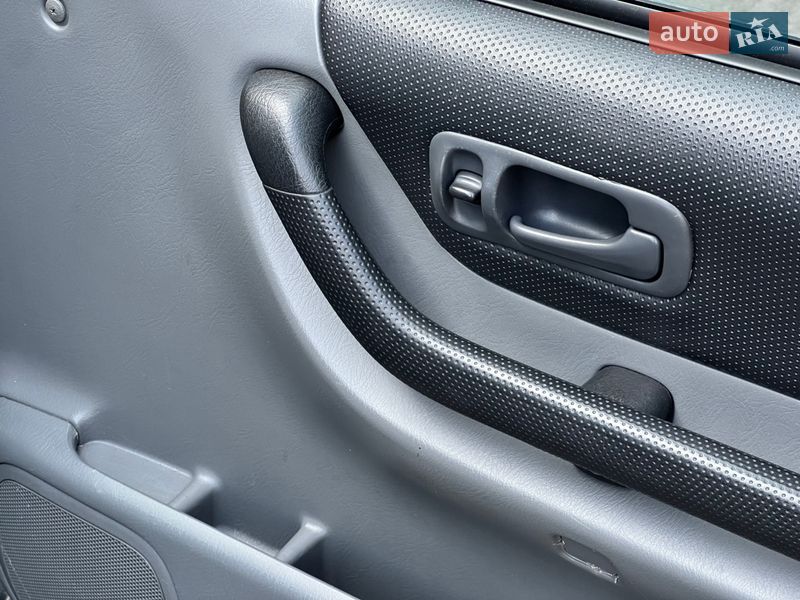 Внедорожник / Кроссовер Honda CR-V 1997 в Киеве