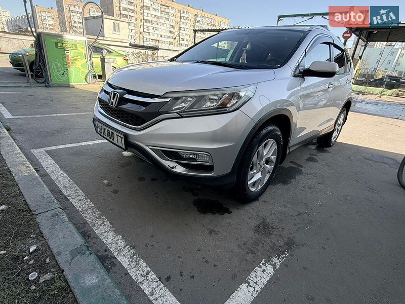 Позашляховик / Кросовер Honda CR-V 2015 в Києві