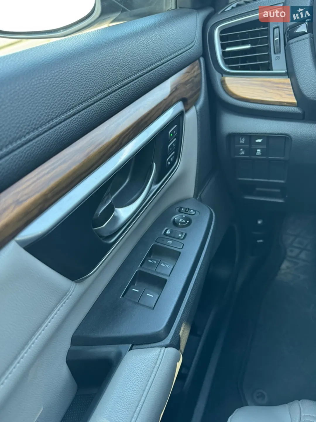 2017 Honda CR-V - мініатюра 14