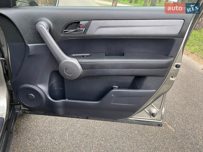 Внедорожник / Кроссовер Honda CR-V 2008 в Киеве