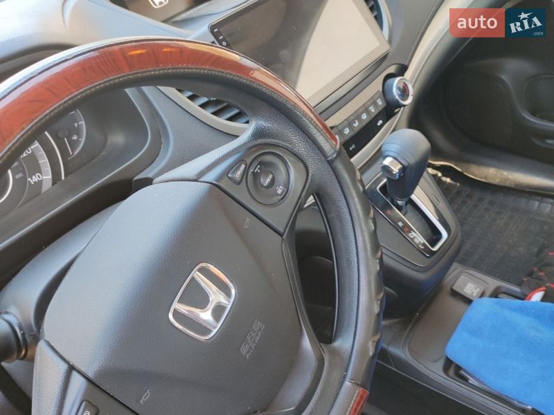 Внедорожник / Кроссовер Honda CR-V 2015 в Киеве