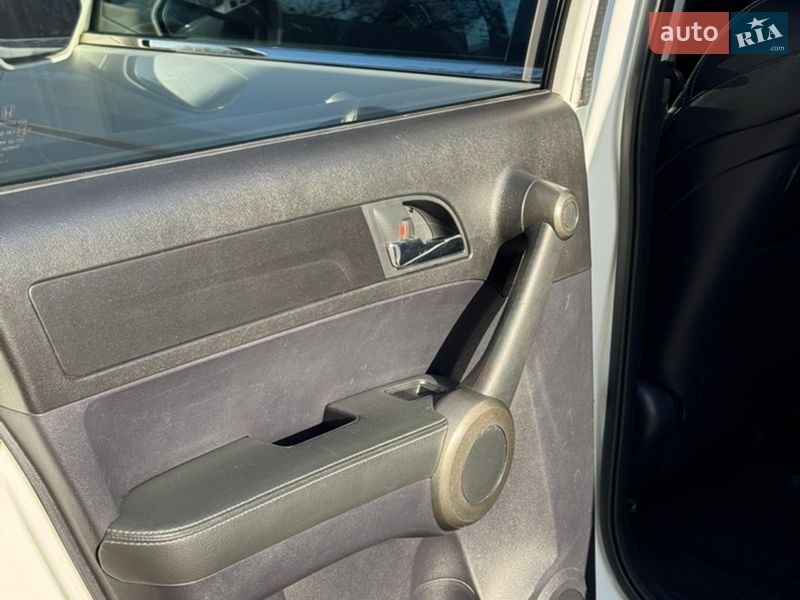 Позашляховик / Кросовер Honda CR-V 2012 в Києві