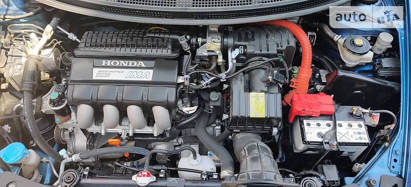 Хэтчбек Honda CR-Z 2010 в Киеве