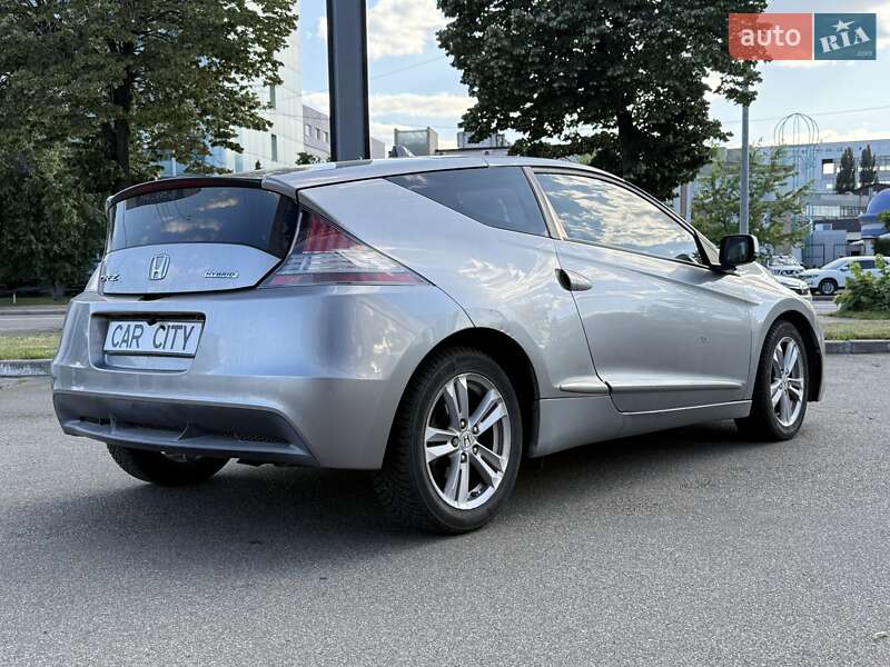 Хэтчбек Honda CR-Z 2010 в Киеве