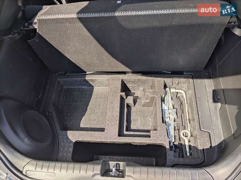 Хэтчбек Honda CR-Z 2011 в Киеве