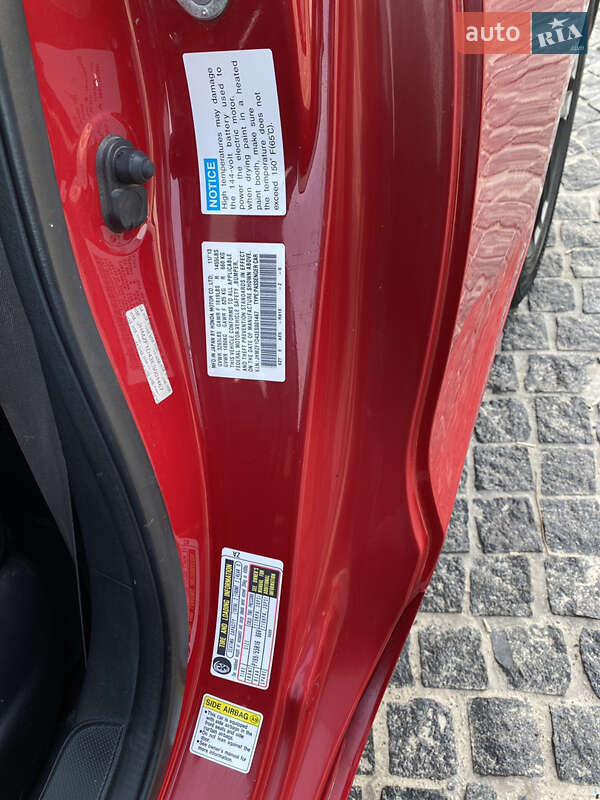 Хэтчбек Honda CR-Z 2013 в Днепре