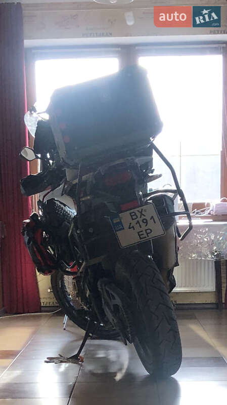 Мотоцикл Многоцелевой (All-round) Honda CRF 1000L Africa Twin 2017 в Нетешине фото 6 Мотоцикл Многоцелевой (All-round) Honda CRF 1000L Africa Twin 2017 в Нетешине