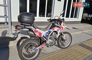 Мотоцикл Внедорожный (Enduro) Honda CRF 250L 2015 в Белой Церкви