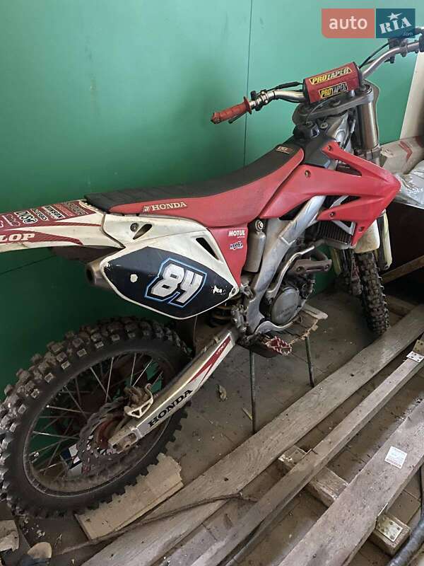 Мотоцикл Кросс Honda CRF 250R 2008 в 