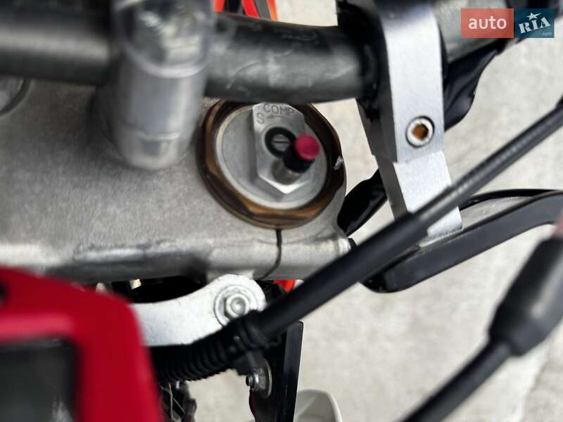 Мотоцикл Внедорожный (Enduro) Honda CRF 250R 2008 в Микуличине фото 12 Мотоцикл Внедорожный (Enduro) Honda CRF 250R 2008 в Микуличине