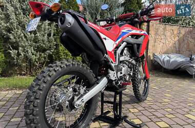 Мотоцикл Внедорожный (Enduro) Honda CRF 300L 2024 в  фото 5 Мотоцикл Внедорожный (Enduro) Honda CRF 300L 2024 в