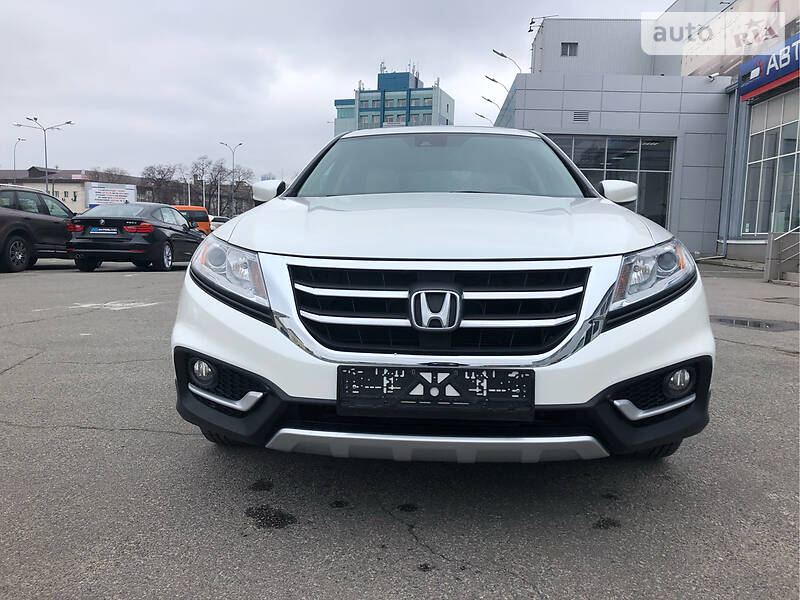 Позашляховик / Кросовер Honda Crosstour 2013 в 