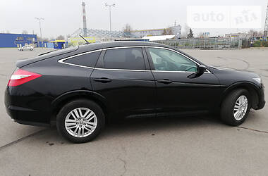 Позашляховик / Кросовер Honda Crosstour 2012 в Дніпрі