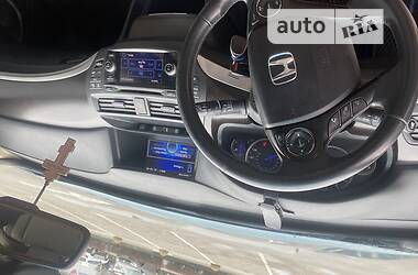 Внедорожник / Кроссовер Honda Crosstour 2013 в 