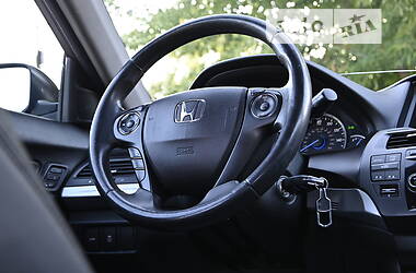 Позашляховик / Кросовер Honda Crosstour 2013 в Бердичеві