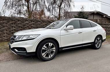 Позашляховик / Кросовер Honda Crosstour 2013 в 