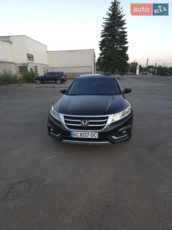 Позашляховик / Кросовер Honda Crosstour 2013 в Львові