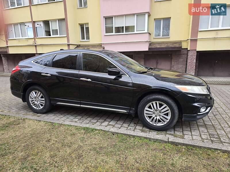 Позашляховик / Кросовер Honda Crosstour 2012 в Івано-Франківську