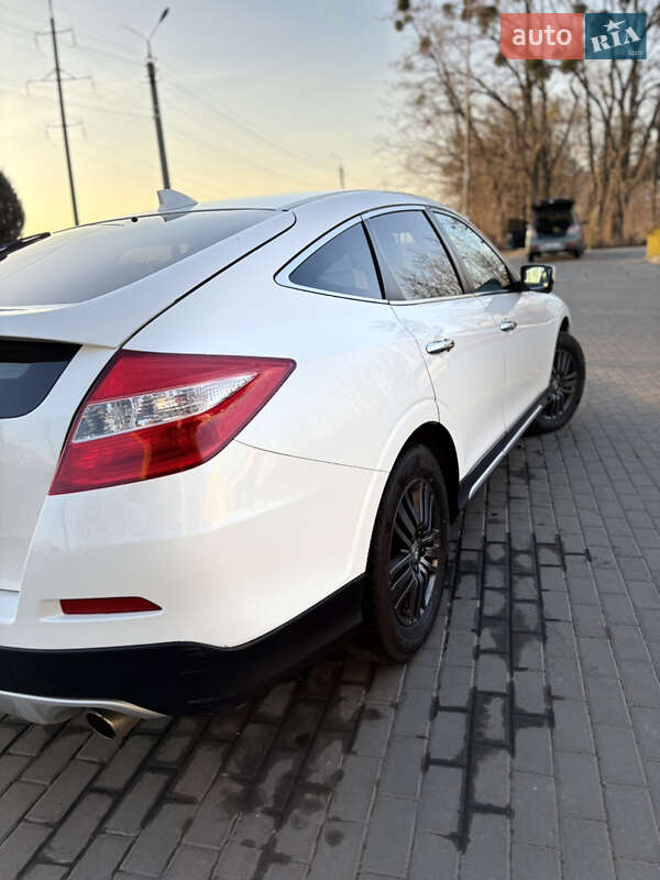 Позашляховик / Кросовер Honda Crosstour 2013 в Смілі
