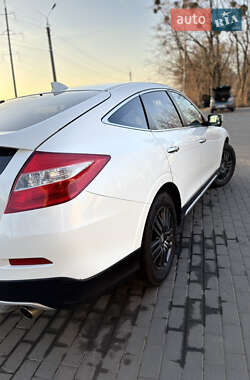 Внедорожник / Кроссовер Honda Crosstour 2013 в 