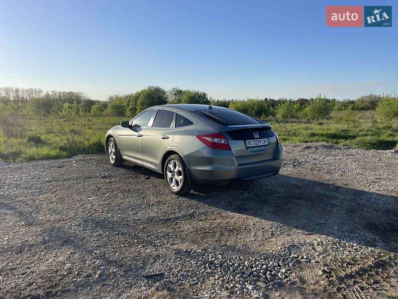 Honda Crosstour 2010