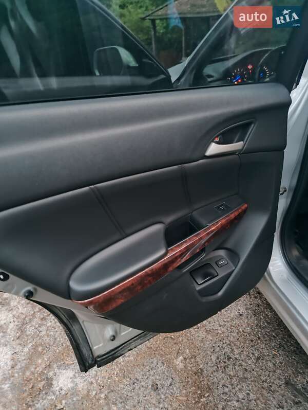 Внедорожник / Кроссовер Honda Crosstour 2011 в Киеве