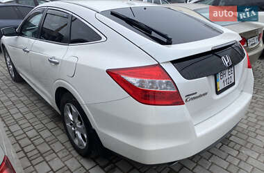 Внедорожник / Кроссовер Honda Crosstour 2010 в 