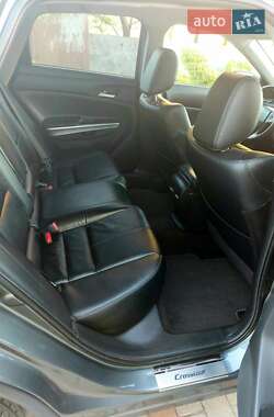 Внедорожник / Кроссовер Honda Crosstour 2013 в 
