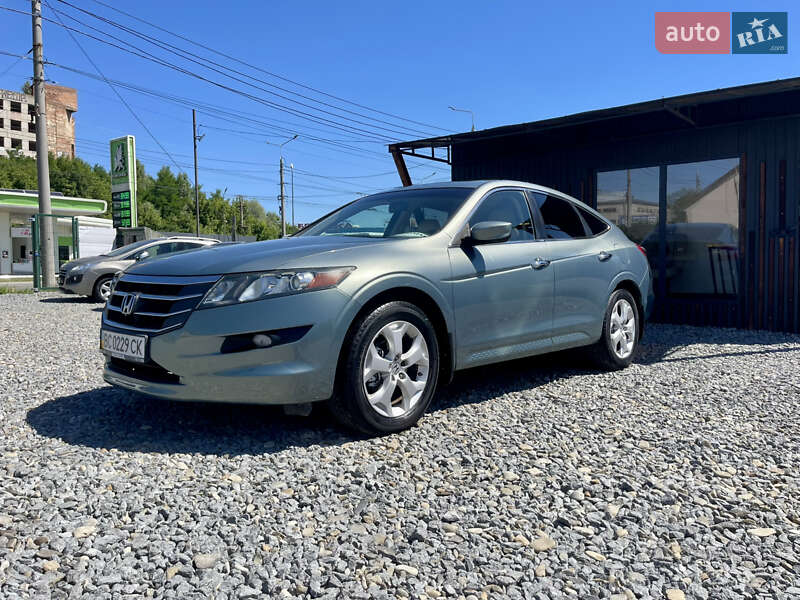 Позашляховик / Кросовер Honda Crosstour 2010 в Чернівцях