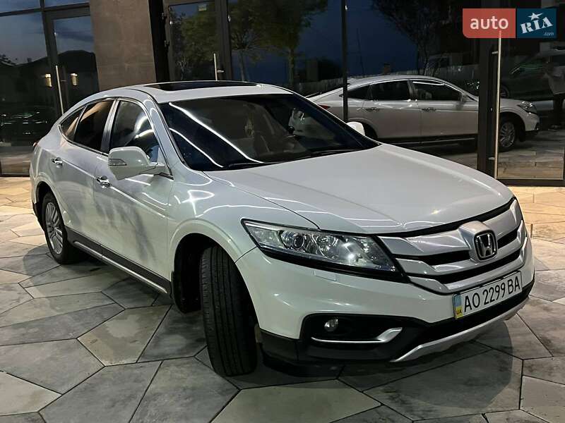 Позашляховик / Кросовер Honda Crosstour 2013 в Ужгороді фото 3 Позашляховик / Кросовер Honda Crosstour 2013 в Ужгороді