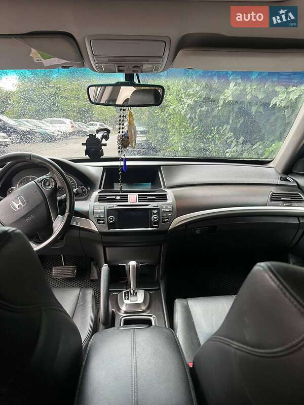 Позашляховик / Кросовер Honda Crosstour 2013 в Ужгороді фото 16 Позашляховик / Кросовер Honda Crosstour 2013 в Ужгороді