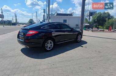 Внедорожник / Кроссовер Honda Crosstour 2014 в 