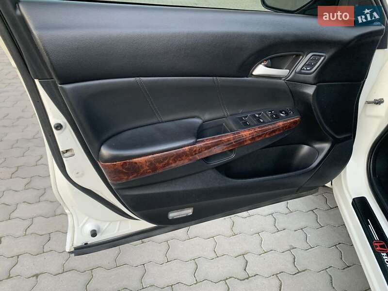 Внедорожник / Кроссовер Honda Crosstour 2010 в Жовкве