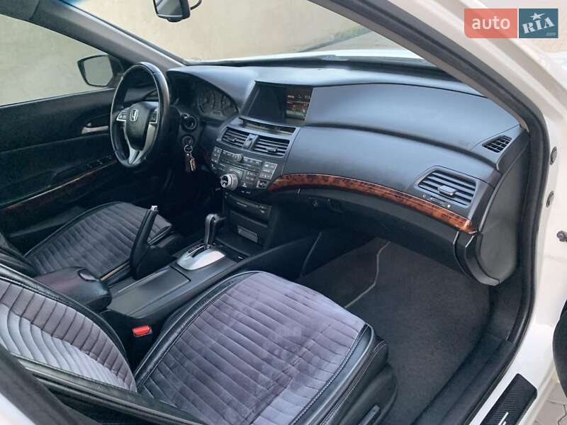 Внедорожник / Кроссовер Honda Crosstour 2010 в Жовкве