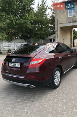 Внедорожник / Кроссовер Honda Crosstour 2012 в 