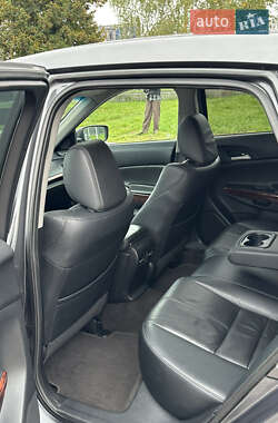 Внедорожник / Кроссовер Honda Crosstour 2012 в 
