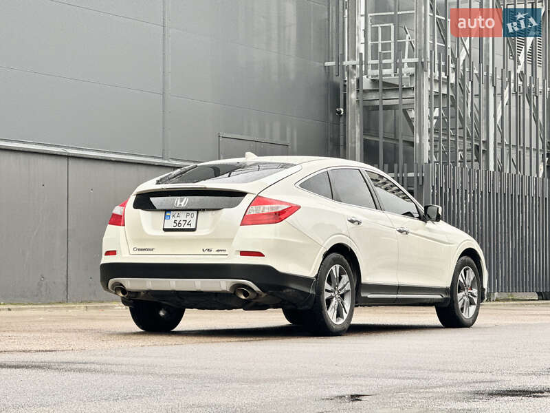 Внедорожник / Кроссовер Honda Crosstour 2014 в Киеве