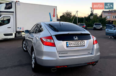 Внедорожник / Кроссовер Honda Crosstour 2012 в 