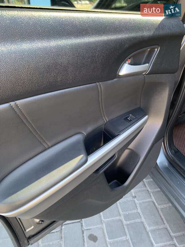 Внедорожник / Кроссовер Honda Crosstour 2014 в Каменском фото 17 Внедорожник / Кроссовер Honda Crosstour 2014 в Каменском