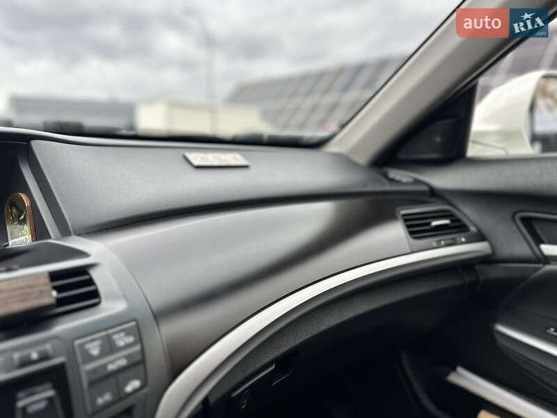 Внедорожник / Кроссовер Honda Crosstour 2013 в Владимире фото 59 Внедорожник / Кроссовер Honda Crosstour 2013 в Владимире