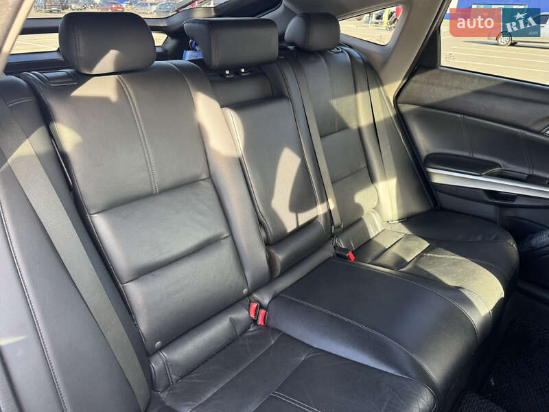 Внедорожник / Кроссовер Honda Crosstour 2014 в Каменец-Подольском