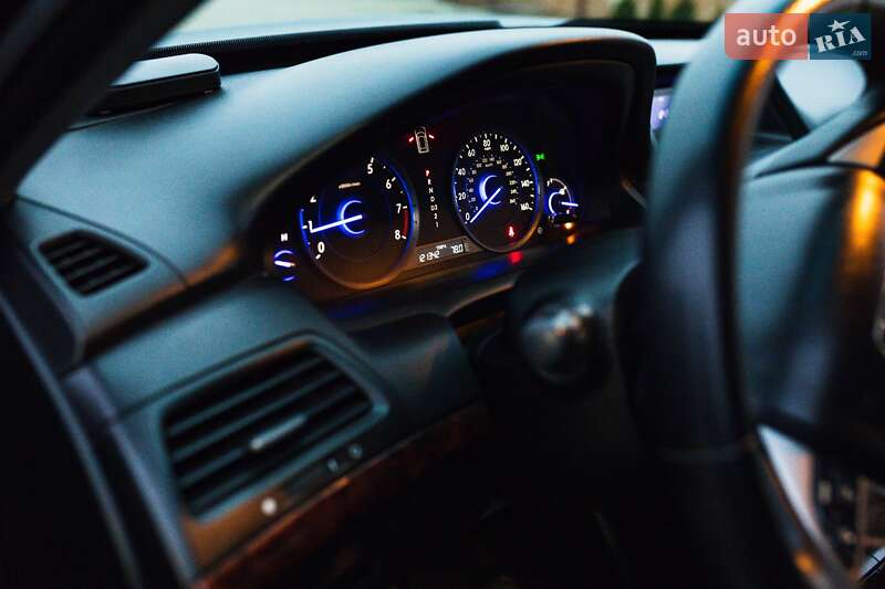 Позашляховик / Кросовер Honda Crosstour 2012 в Львові